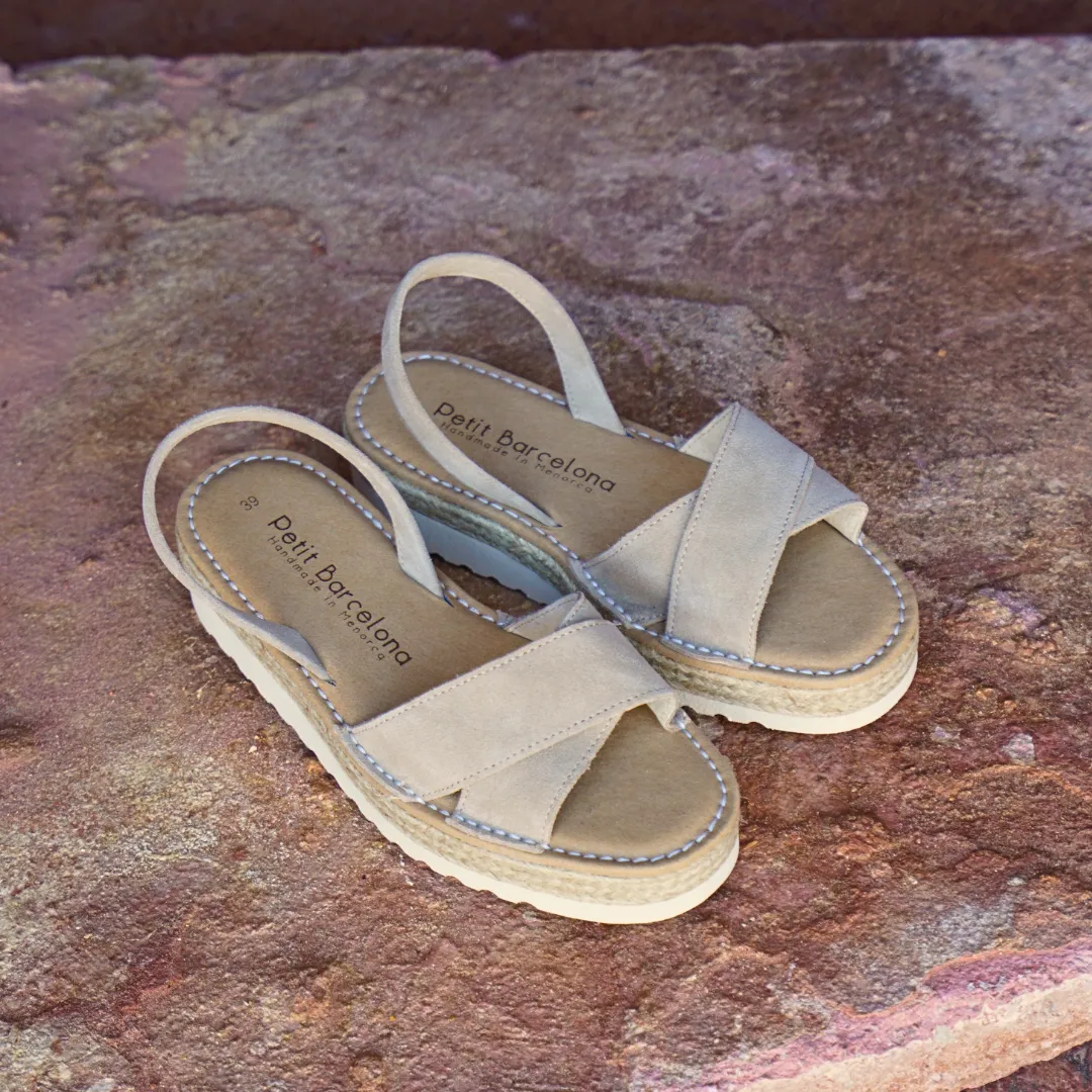 Cross over Platform Avarcas | Stone (Padded)