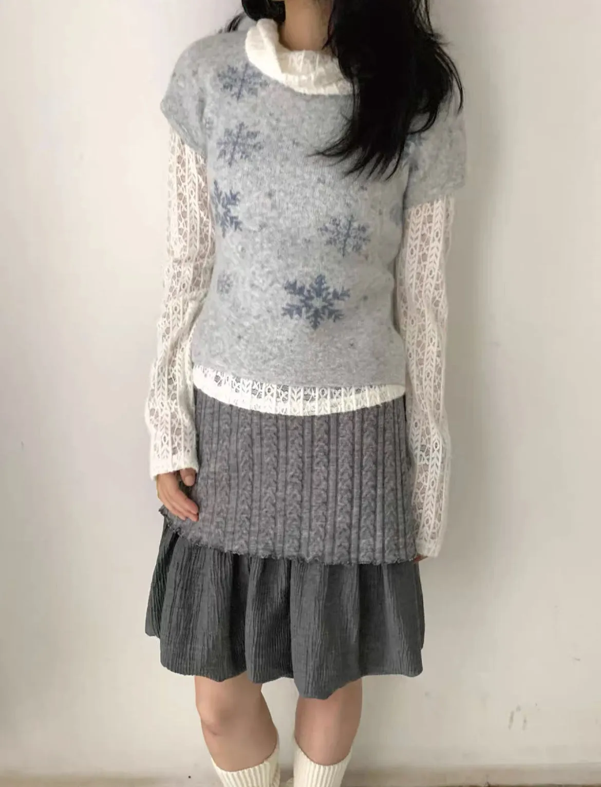 Sic Astra Snow Doll Coquette Knitting Vest Sweater